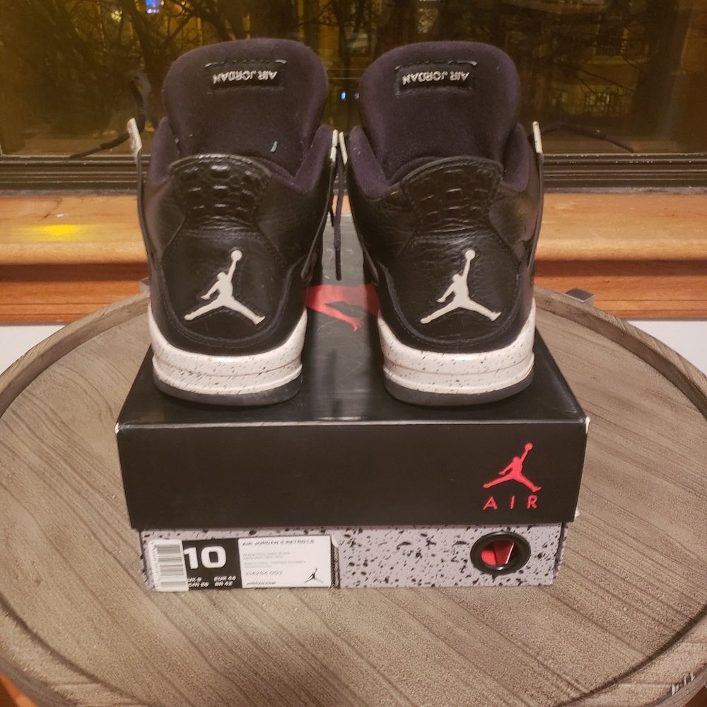 Air Jordan 4's retro